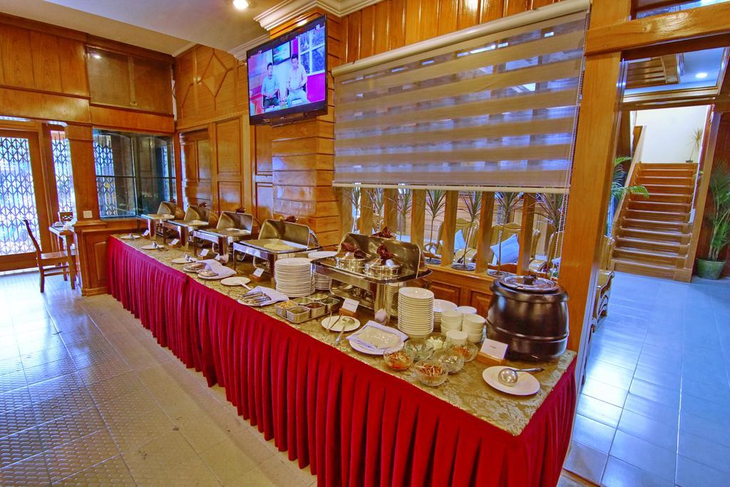 Hotel Dingar マンダレー エクステリア 写真
