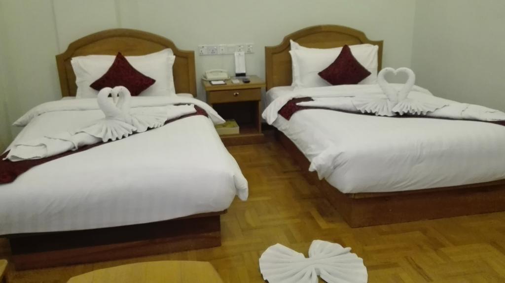 Hotel Dingar マンダレー エクステリア 写真