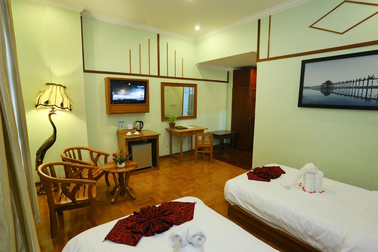 Hotel Dingar マンダレー エクステリア 写真