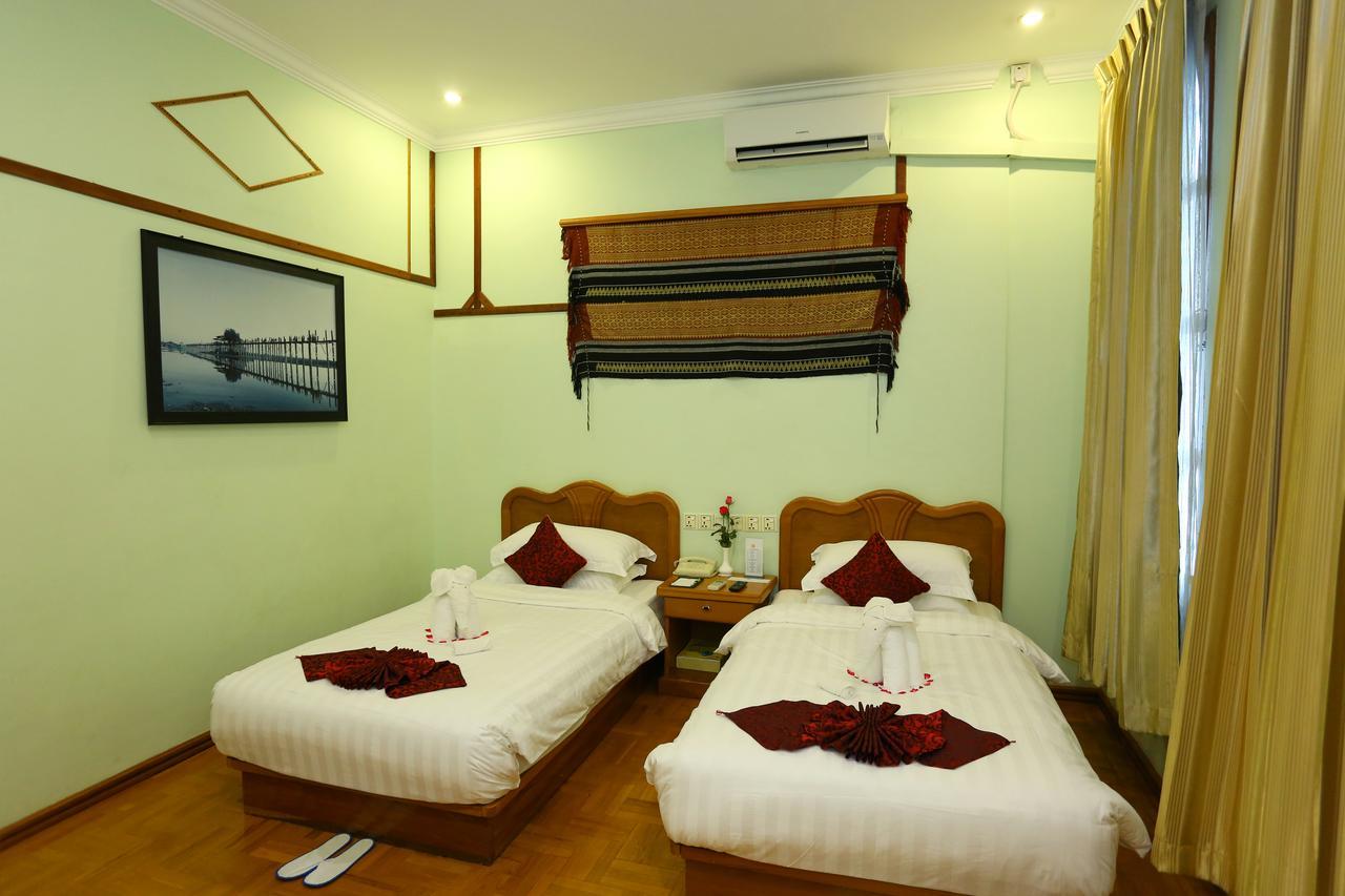 Hotel Dingar マンダレー エクステリア 写真