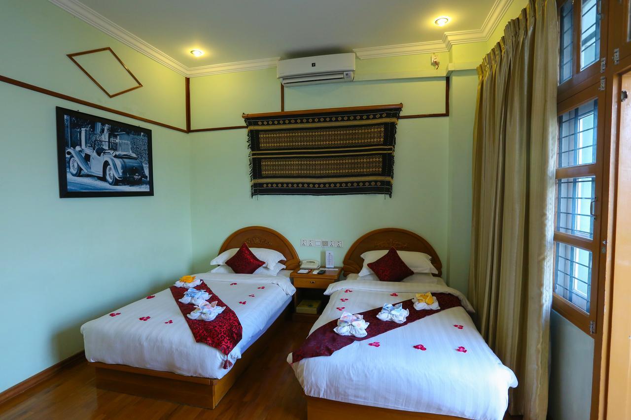 Hotel Dingar マンダレー エクステリア 写真